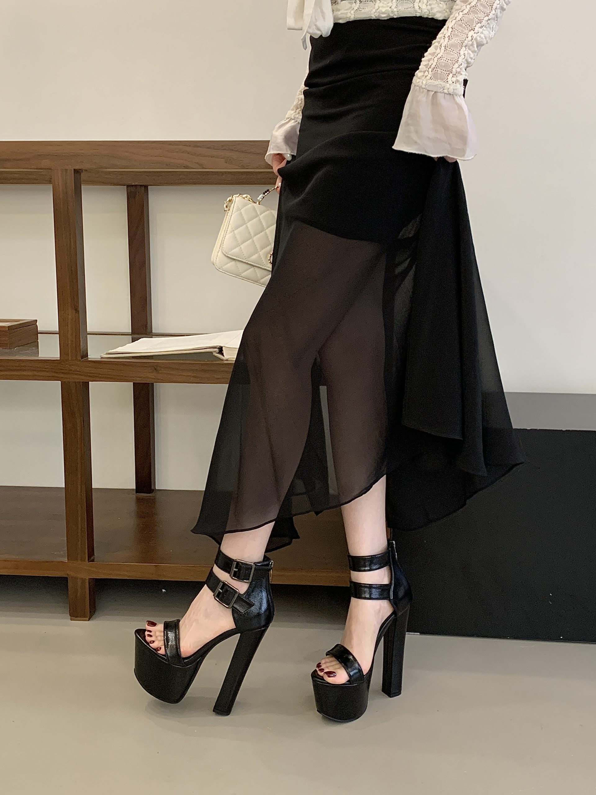2026 New Arrival European American Runway Stage Thick Heel Platform High Heel Sandals Large Size Up to 45 - Image 4