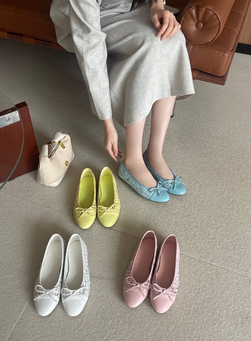 2026 New Flat Light Luxury Shallow Mouth Single Shoes for Women