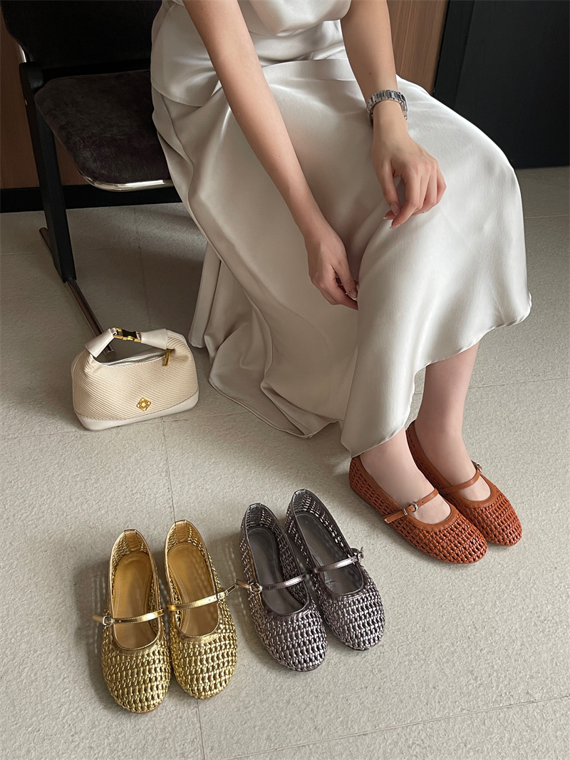 2026 New Flat Woven Women’s Shoes Low Top Slip On Round Toe PU Leather