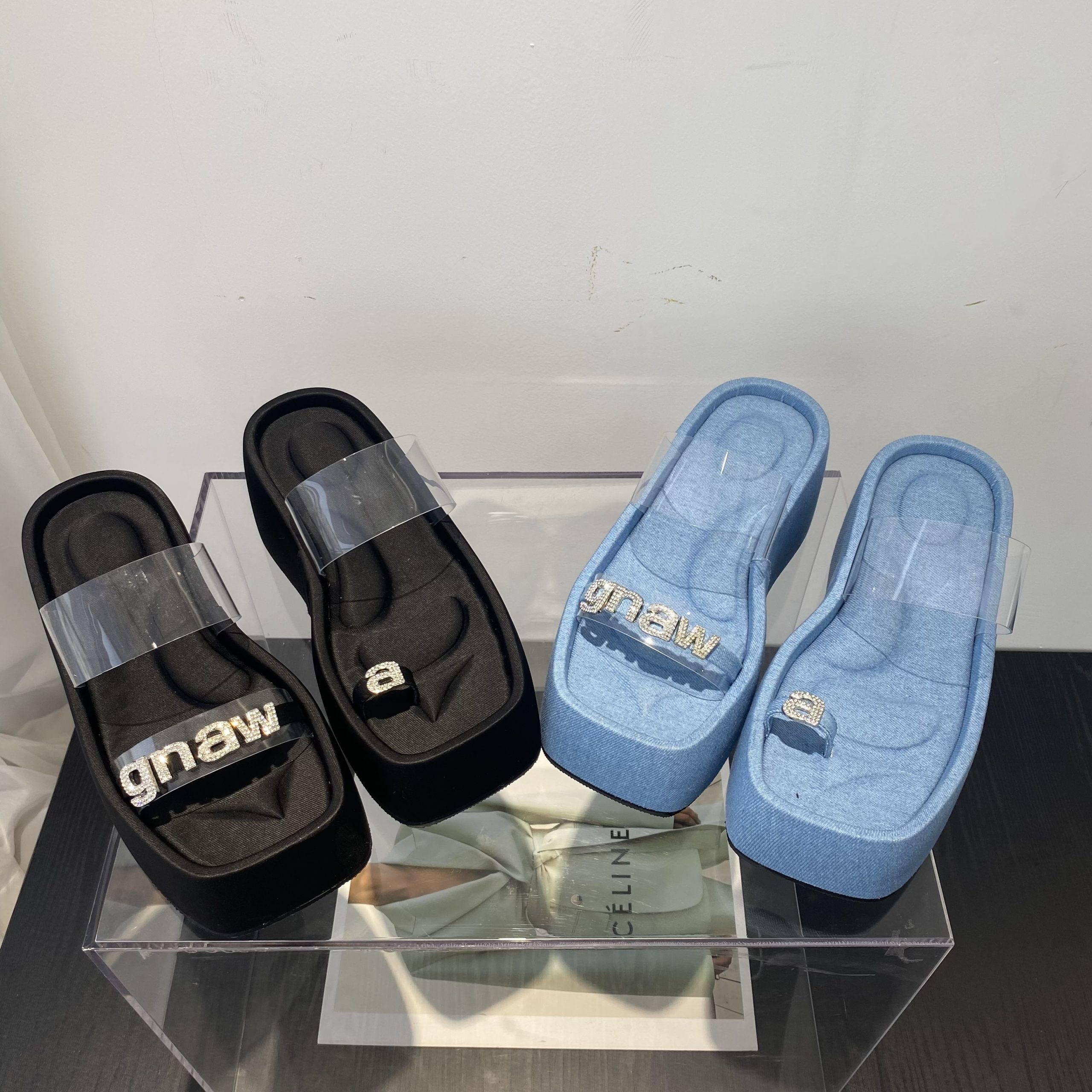 Thick Sole Queen Water AW Letter Strap Slippers 2023 Summer Street Style Hot Sale Platform Sole Women’s Slippers Height Increasing