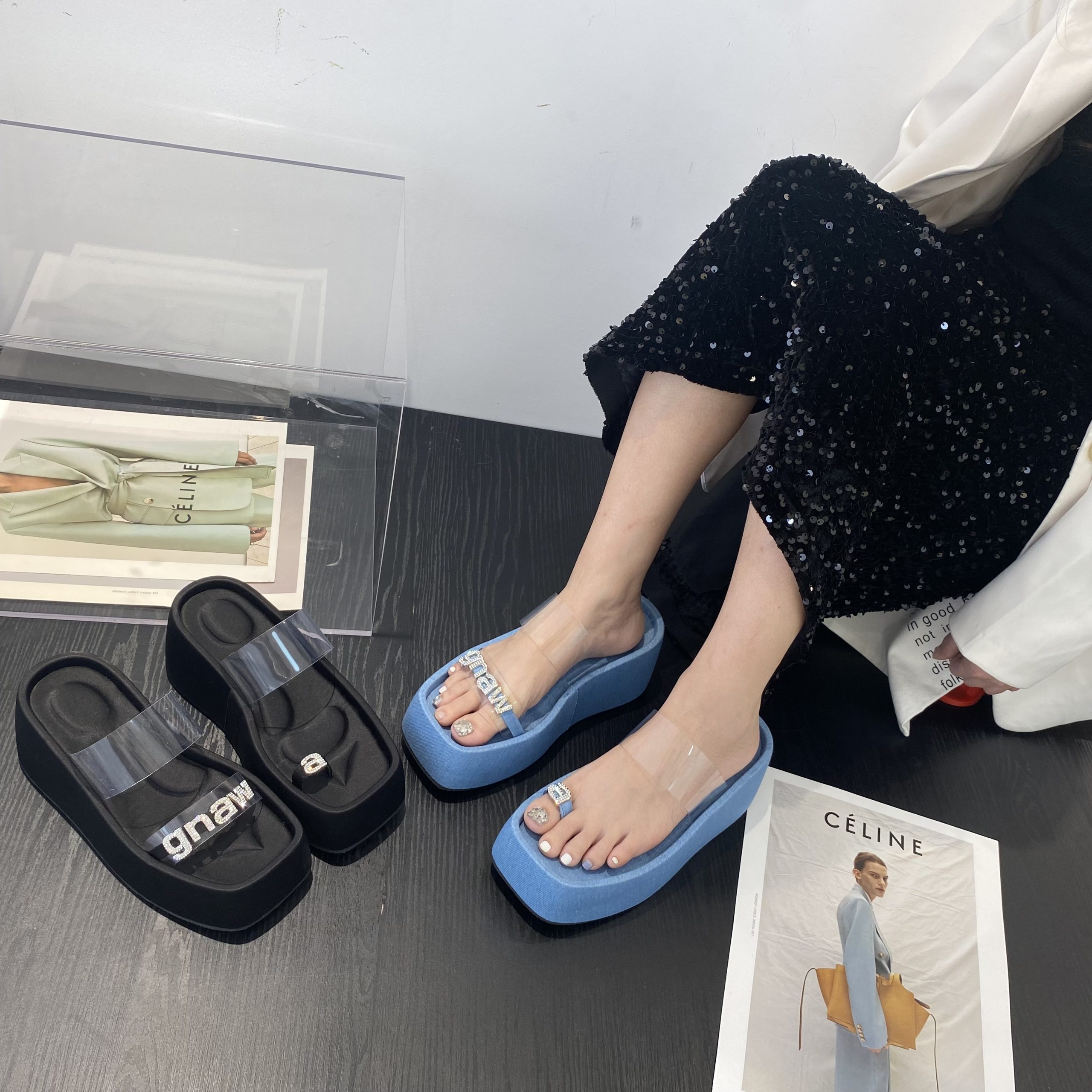 Thick Sole Queen Water AW Letter Strap Slippers 2023 Summer Street Style Hot Sale Platform Sole Women's Slippers Height Increasing - Image 4