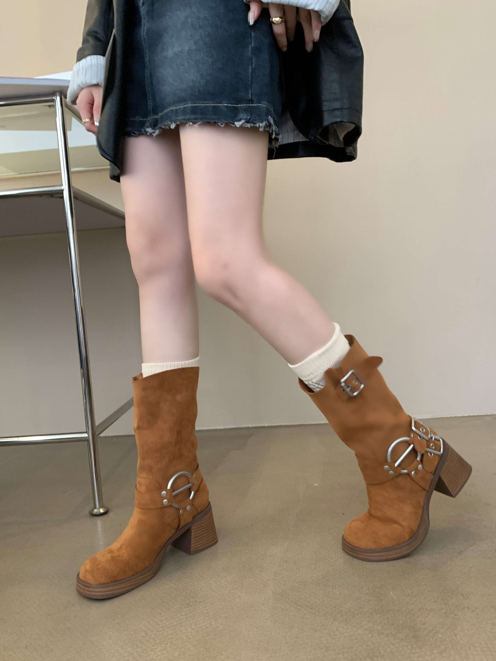 Zhuipin Women's Mid-Calf Suede Cowboy Boots with Stacked Heel and Wrinkled Design, Caramel Color, 2023 New Style - Image 3