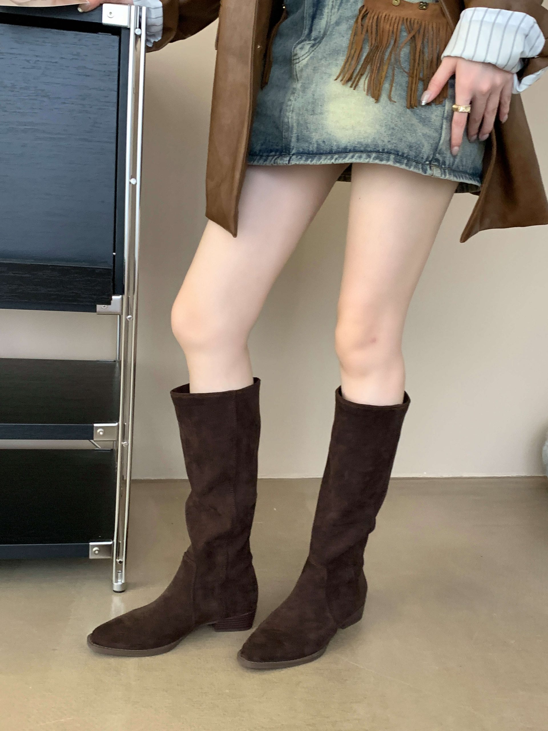 Zhuipin Women's Suede Square Toe Stacked Boots - French Style Long Boots Low Heel Western Cowboy Boots Two-Way Wear - Image 3
